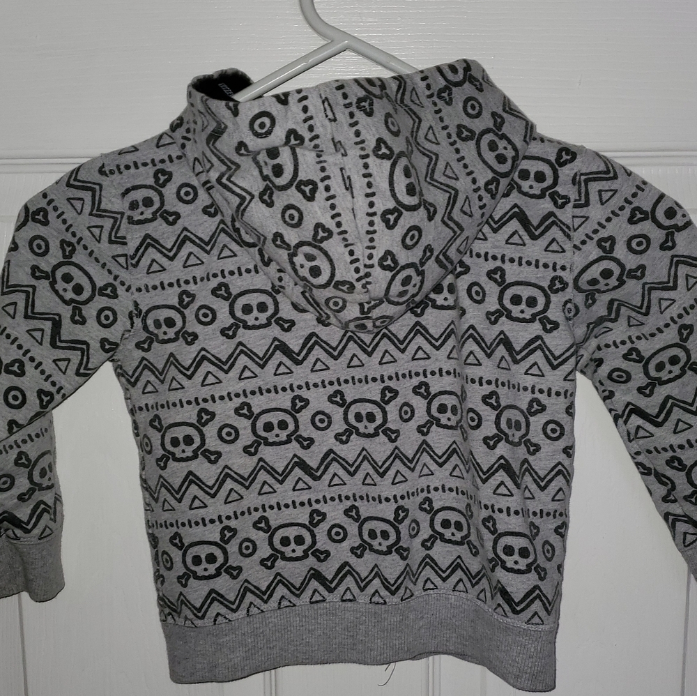 3t skull hoodie